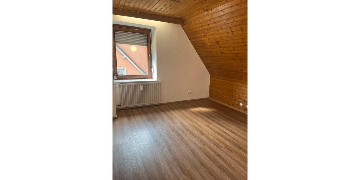 Etagenwohnung Bitburg - 5 Zimmer, 125 m&sup2;, 950&euro; | Angebot:26580672