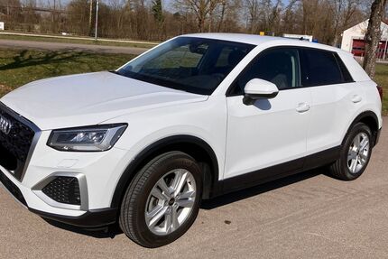 Audi Q2 12.000 km 23.900 &euro; Oberstimm 85077