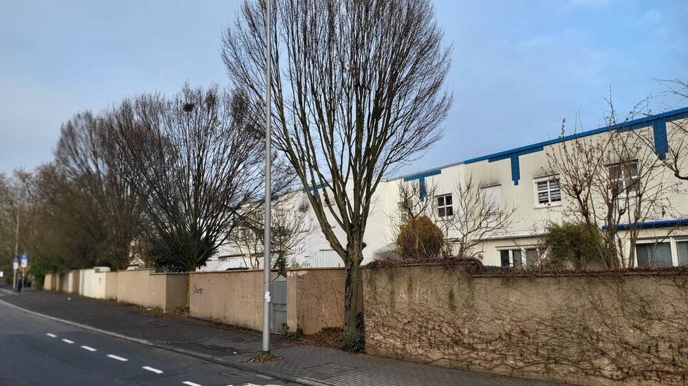 Wieder verfügbar! RMH mit Garage, 2 Balkonen, Garten und Terrasse - Reihenmittelhaus Wiesbaden Klarenthal | Angebot:25972229