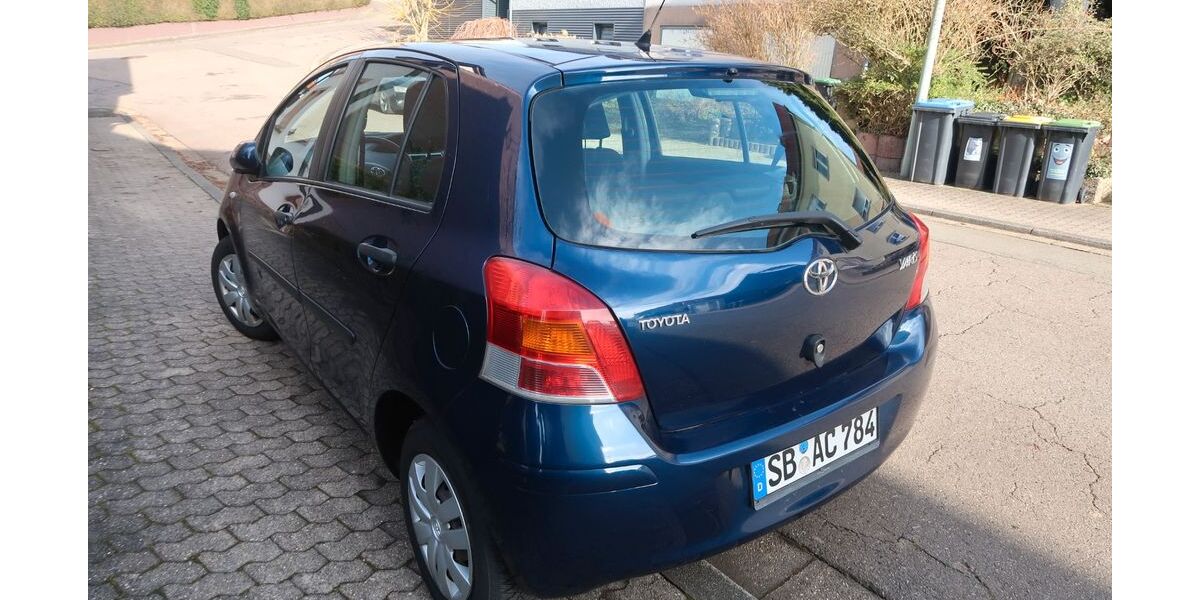 Toyota Yaris 143.704 km 3.499 &euro; Friedrichsthal 66299