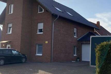 Haus Brakel - 11 Zimmer, 280 m&sup2;, 500.000&euro; | Angebot:25301048
