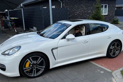 Porsche Panamera 215.000 km 29.500 &euro; Sögel 49751