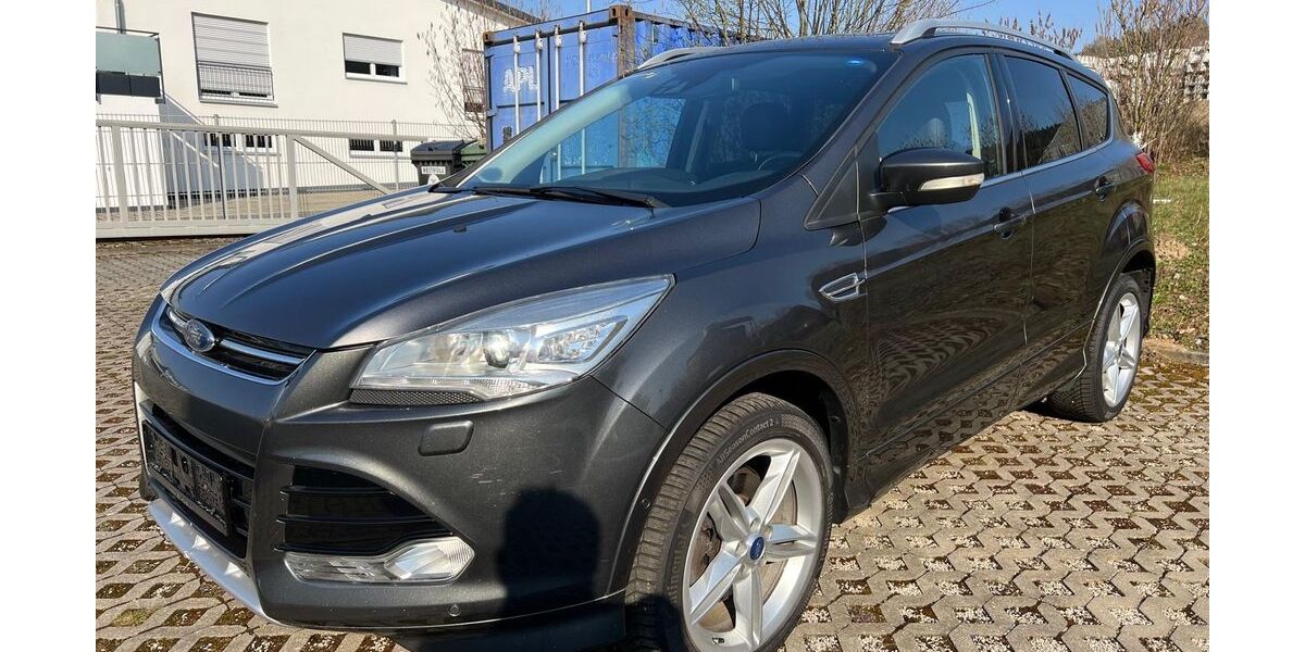Ford Kuga 157.000 km 9.400 &euro; Sengenthal 92369