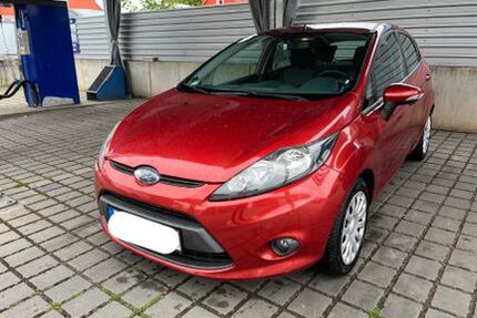 Ford Fiesta 235.000 km 2.390 € Fürth 90768