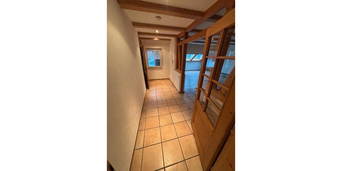 Dachgeschoßwohnung Oberzent - 2 Zimmer, 110 m&sup2;, 650&euro; | Angebot:25512362