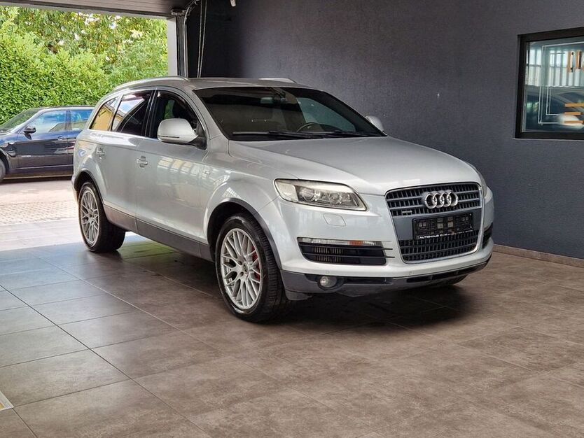 Q7