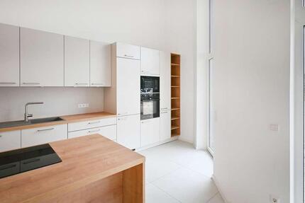 Haus Burgwedel - 6 Zimmer, 201 m&sup2;, 2.600&euro; | Angebot:25572085