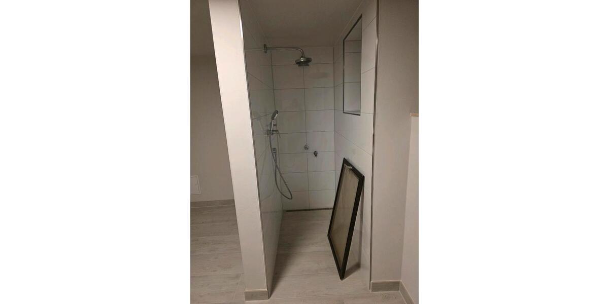 Etagenwohnung Mosbach - 6 Zimmer, 198 m&sup2;, 1.400&euro; | Angebot:26018611