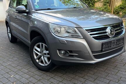 VW Tiguan 152.493 km 5.900 &euro; Dortmund 44227