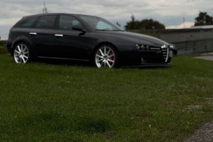 Alfa Romeo 159 181.000 km 9.400 € Reutin 72275