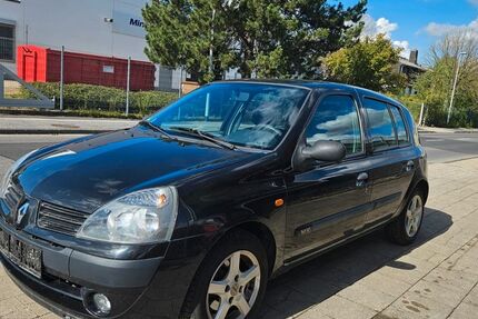 Renault Clio 140.000 km 1.199 € Aachen 52070