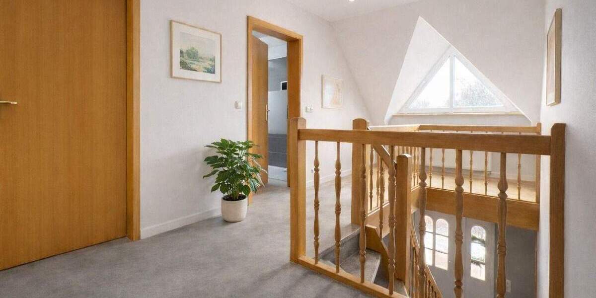 Einfamilienhaus Sanitz - 7 Zimmer, 250 m&sup2;, 575.000&euro; | Angebot:25336444