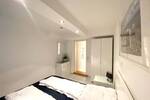 251,91 m² Wfl.-Haus aus 1970, 1 große Whg + 1 Whg + 4 Appartments, auf 1507 m² Grund, 210 m zum Strandweg in Pelzhaken