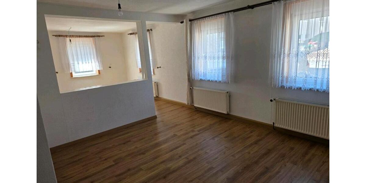 Einfamilienhaus Neuhaus am Rennweg - 4 Zimmer, 85 m&sup2;, 750&euro; | Angebot:26404816