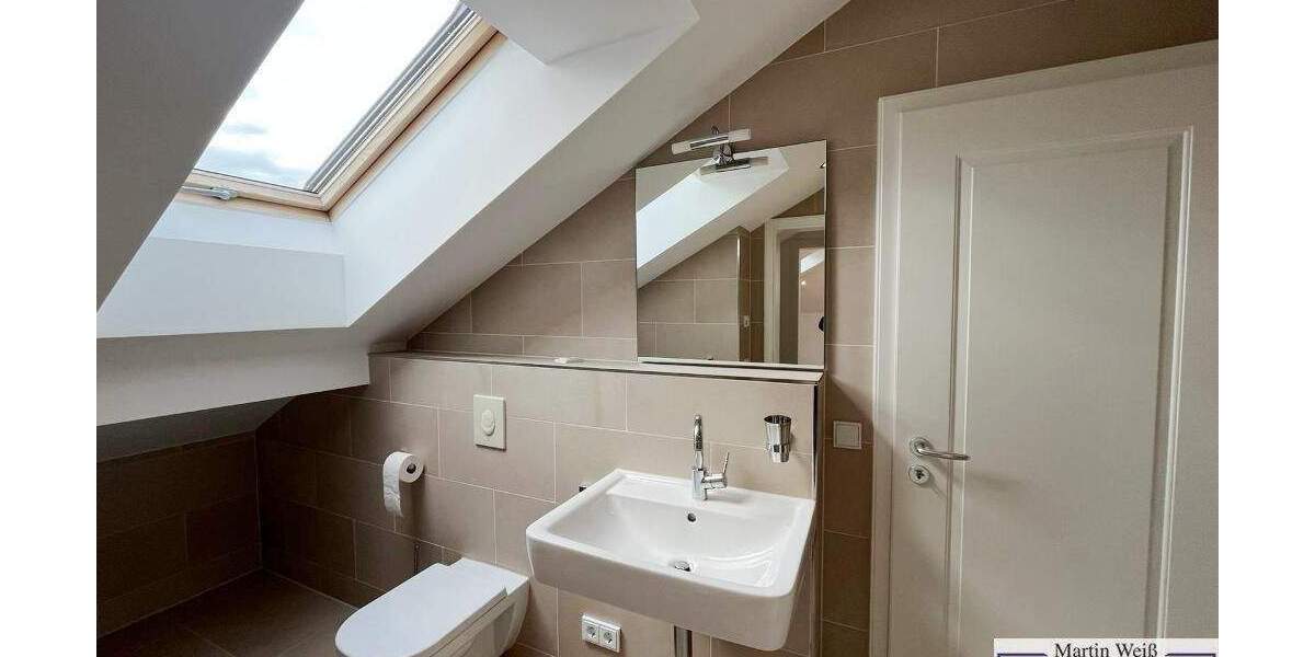 Doppelhaushälfte Berg Maxhöhe - 5 Zimmer, 197 m&sup2;, 3.595&euro; | Angebot:25699587