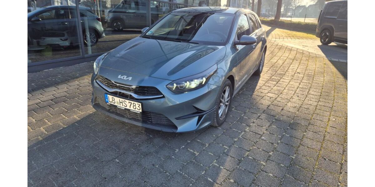 Kia ceed / Ceed 8.500 km 28.900 &euro; Ludwigsburg 71636