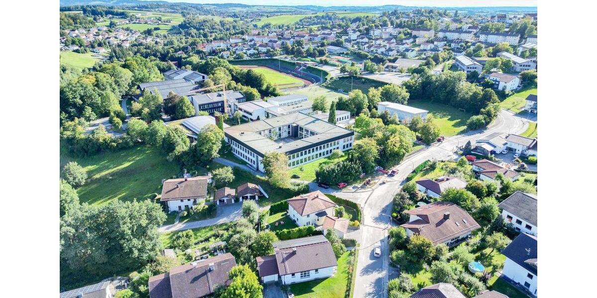 Einfamilienhaus Hauzenberg - 6 Zimmer, 192 m&sup2;, 1.350&euro; | Angebot:26297669