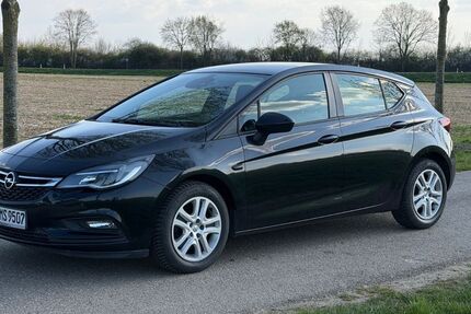 Opel Astra 110.000 km 8.599 &euro; Erkelenz 41812