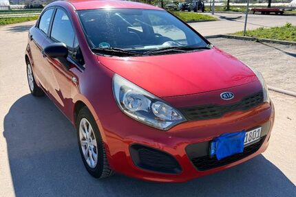 Kia Rio 126.000 km 4.299 &euro; Ostfildern-Scharnhausen 73760