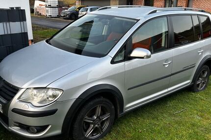 VW Touran 363.000 km 2.900 &euro; Immerath 54552
