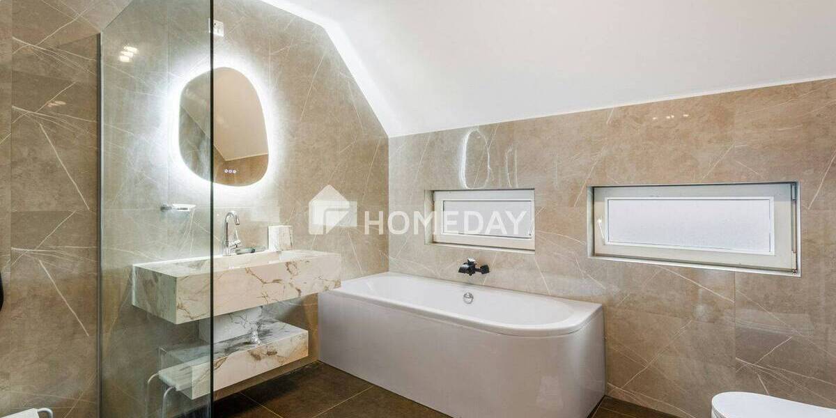 Reihenmittelhaus Fisch - 6 Zimmer, 157 m&sup2;, 499.000&euro; | Angebot:26892907