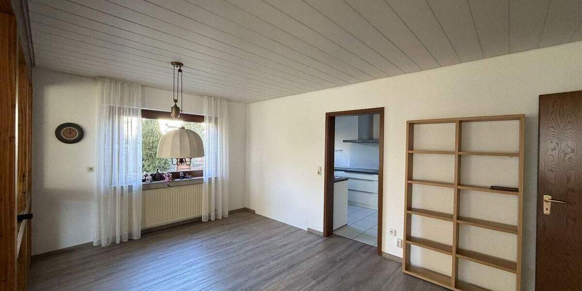 Einfamilienhaus Gärtringen - 3 Zimmer, 131 m&sup2;, 1.950&euro; | Angebot:25566765