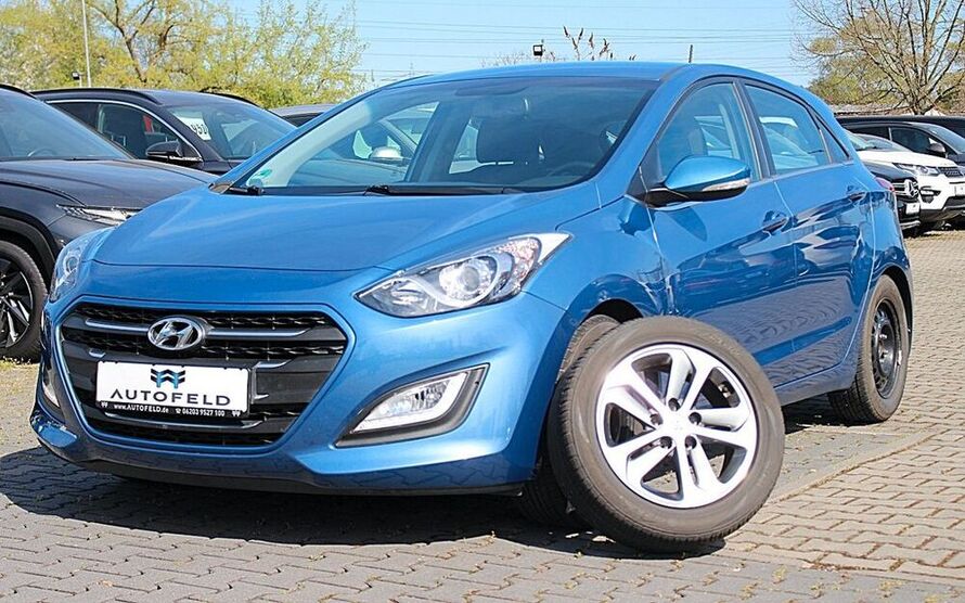 i30