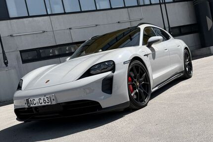 Porsche Taycan 59.000 km 76.500 &euro; Würselen 52146