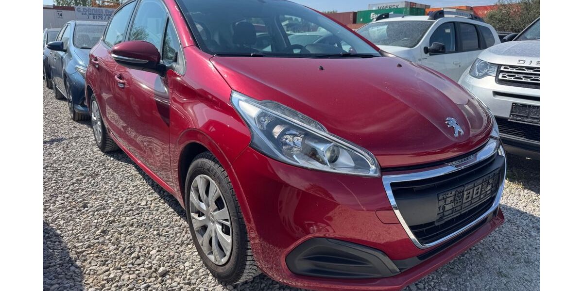 Peugeot 208 205.000 km 3.900 &euro; München 81829