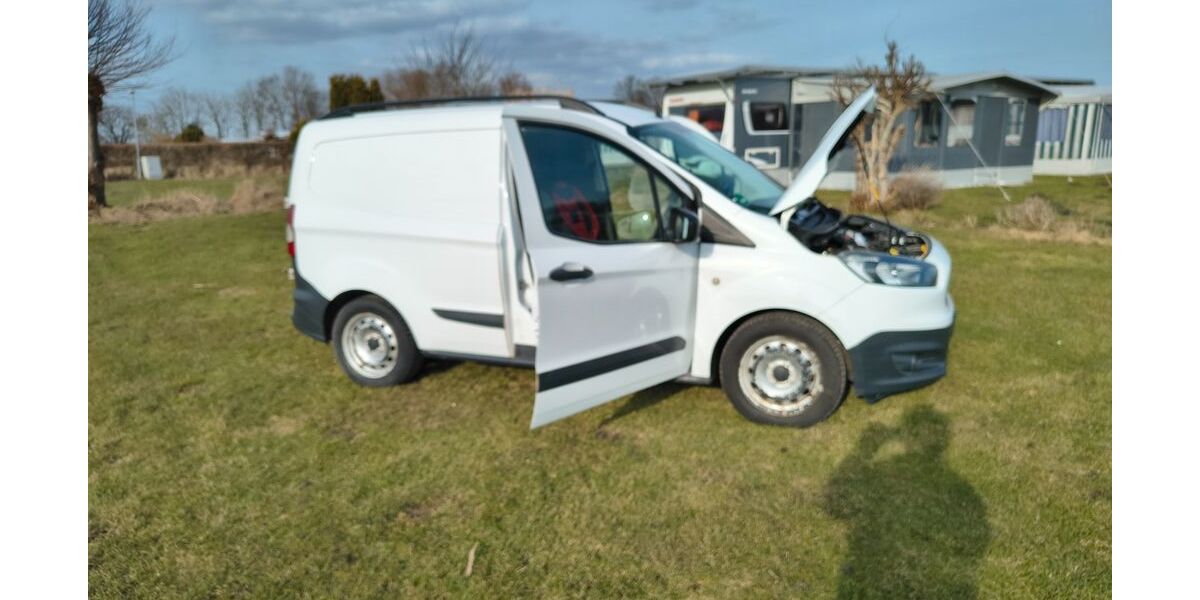 Ford Transit Courier 110.000 km 5.250 &euro; Hamburg 22149