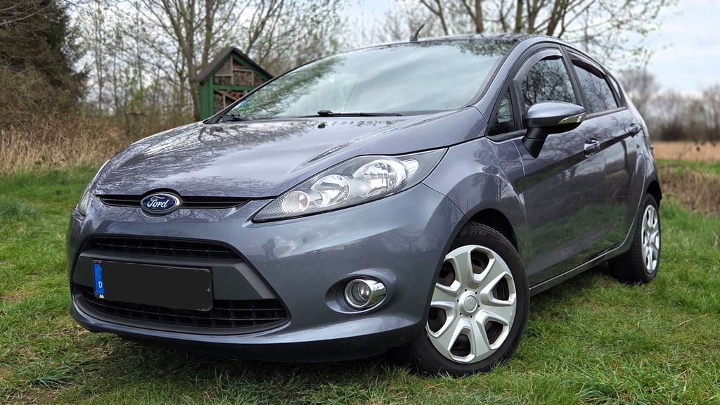 Ford Fiesta 141.680 km 4.300 &euro; Timmaspe 24644