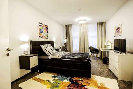 Zimmer Frankfurt Bahnhofsviertel - 6 Zimmer, 680&euro; | Angebot:26884024