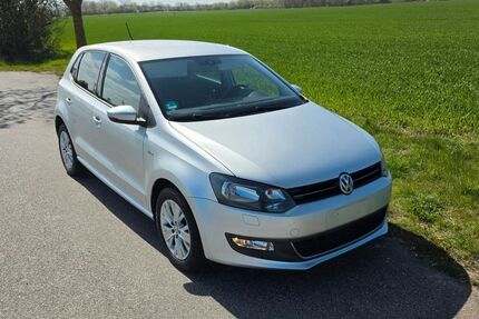 VW Polo 93.000 km 7.950 &euro; Admannshagen 18211