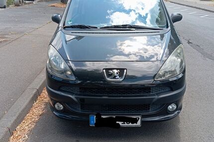 Peugeot 1007 149.500 km 950 &euro; Mannheim 68305