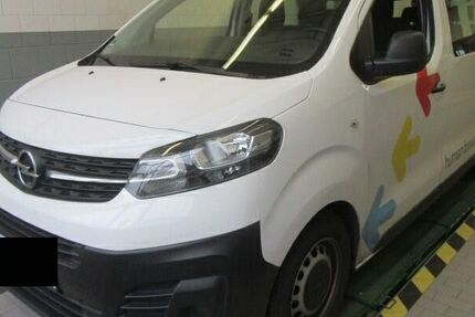 Opel Vivaro 180.000 km 14.990 &euro; Hohenbrunn bei München 85662