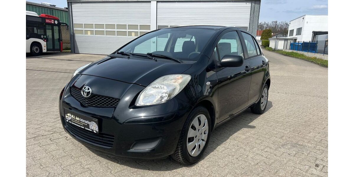 Toyota Yaris 150.000 km 3.990 &euro; Eschweiler 52249
