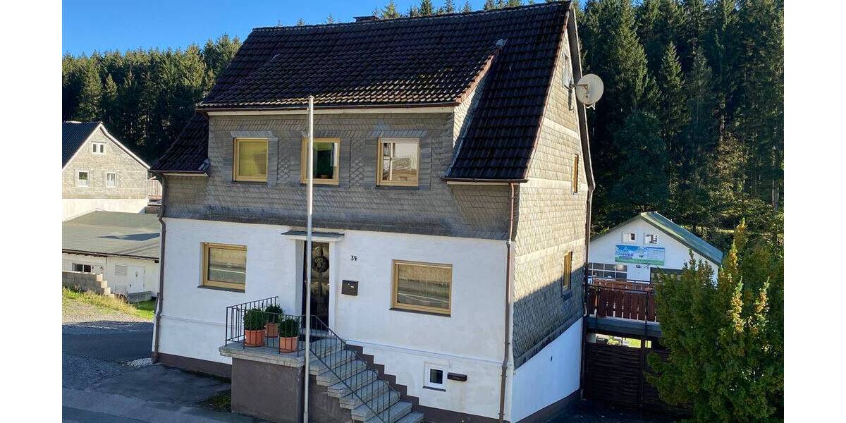 Mehrfamilienhaus, Wohnhaus Schmallenberg Gleidorf - 8 Zimmer, 155 m&sup2;, 299.000&euro; | Angebot:25771707
