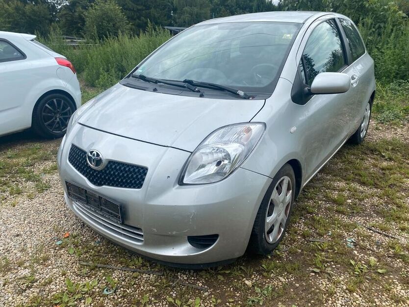Yaris
