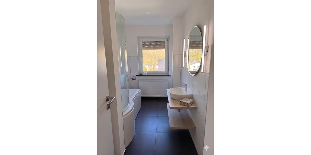 Etagenwohnung Waldkappel - 3 Zimmer, 81 m&sup2;, 550&euro; | Angebot:26391877