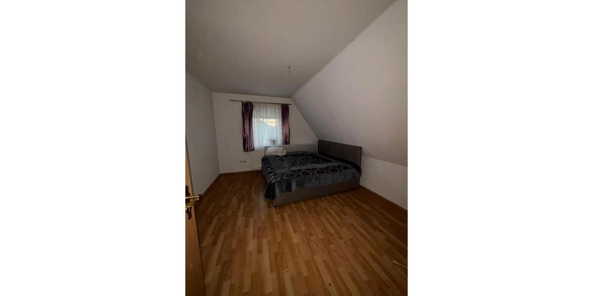 Doppelhaushälfte Varel - 4 Zimmer, 113 m&sup2;, 240.000&euro; | Angebot:25883175