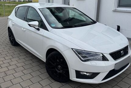 Seat Leon 193.830 km 10.390 &euro; Manching 85077