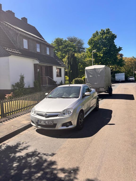 Opel Tigra 90.000 km 2.100 € Dormagen 41541