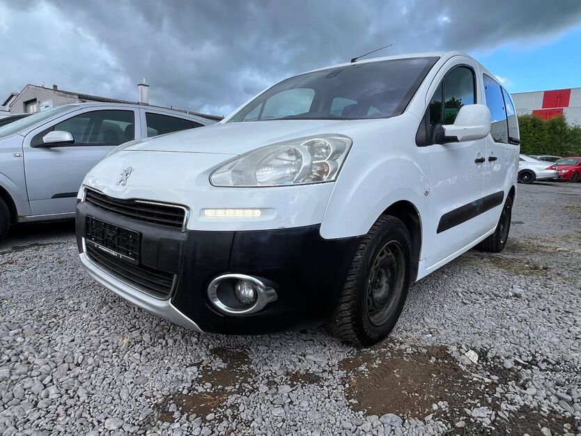 Peugeot Partner 225.000 km 4.000 € Polch 56751
