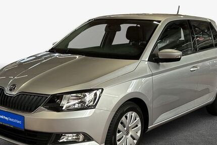 Skoda Fabia 120.850 km 9.890 &euro; Stuttgart 70190