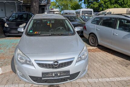 Opel Astra 321.783 km 1.499 &euro; München 81243