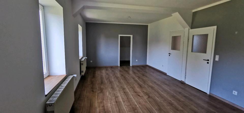 Etagenwohnung Lügde - 2 Zimmer, 80 m&sup2;, 450&euro; | Angebot:26372660