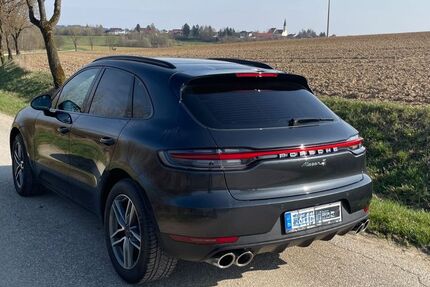 Porsche Macan 89.500 km 50.700 &euro; Steinach 94377