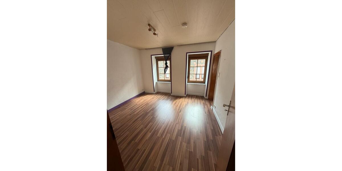 Einfamilienhaus Traben-Trarbach Trarbach - 7 Zimmer, 100 m&sup2;, 99.000&euro; | Angebot:26424686