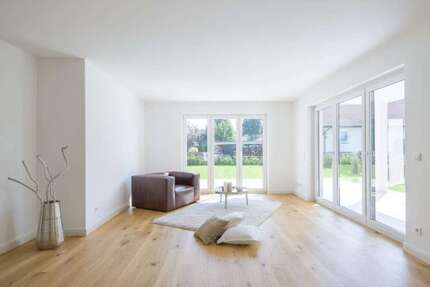 Wohnung Augsburg Haunstetten-Siebenbrunn - 2 Zimmer, 60 m&sup2;, 1.171&euro; | Angebot:26423019