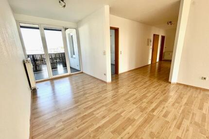 Traumhafte 3-Raum Dachgeschoßwohnung in lebendigem Innenstadtviertel